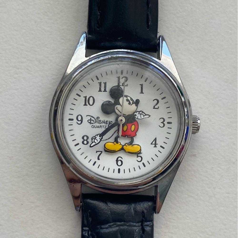 Disney🐹 Mickey Mouse🐹 Silver Watch with Black Strap and Yellow/Red Accents🐹🥰